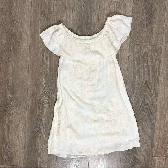 Aritzia Wilfred Neuchatel Mini Dress Floral Applique Off The Shoulders Lace - Picture 7 of 9